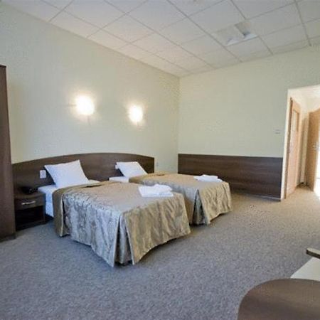 Hotel A4 Mop Kepnica Jaworzno Quarto foto