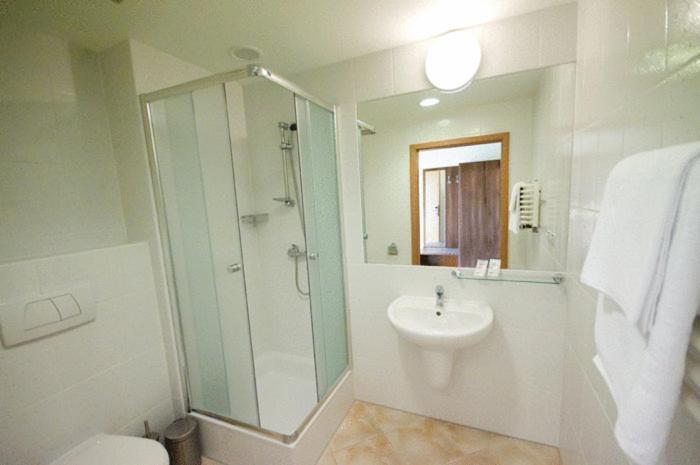 Hotel A4 Mop Kepnica Jaworzno Quarto foto